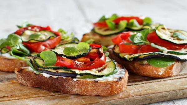 طرز تهیه اسنک بادمجان؛ ایده ای خلاقانه برای شام سبک یا عصرانه طرز تهیه اسنک بادمجان؛ ایده ای خلاقانه برای شام سبک یا عصرانه